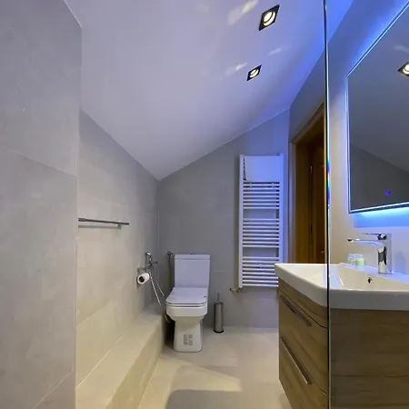 Art Of Living Luxury Three Apartamento